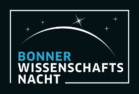 Logo der Bonner Wissenschaftsnacht mit stilisierter Horizontlinie und Sternen auf dunklem Hintergrund. Der Schriftzug „Bonner Wissenschaftsnacht“ steht im Zentrum, „Bonner“ ist blau hervorgehoben.